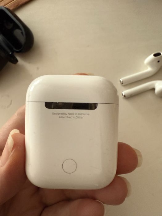 Airpods, один хозяин