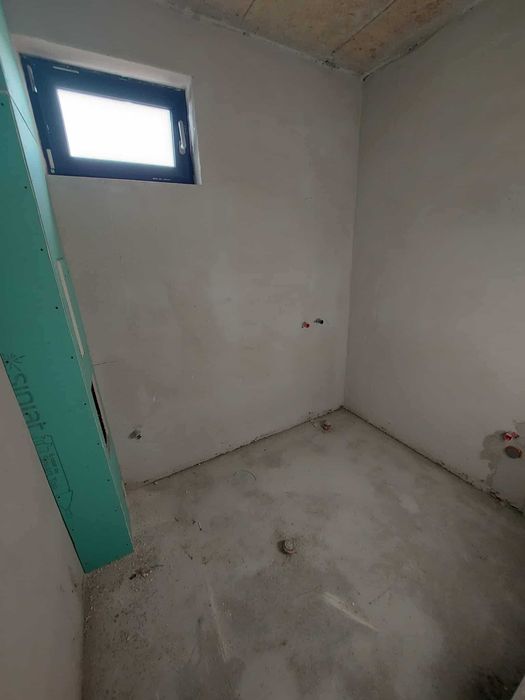 Продава се Тристаен апартамент в Търговище, Център - 104 кв.м за 1079 €/кв.м - Снимка #8