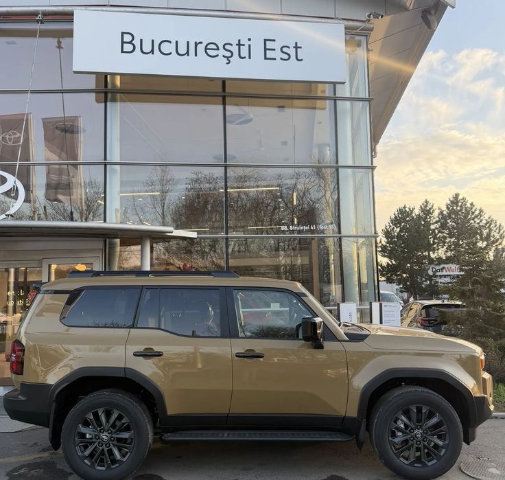 Toyota Land Cruiser 250 Toyota Land Cruiser 250  2.8 D-4D MHEV Luxury