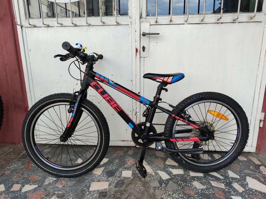 Bicicleta pentru copii Cube de 20