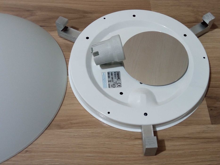 Плафон Massive, Осветително тяло баня