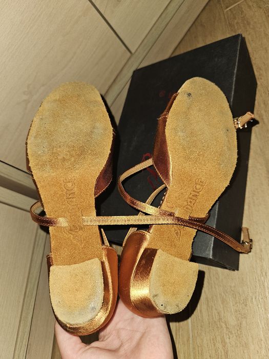 Pantofi dans sportiv