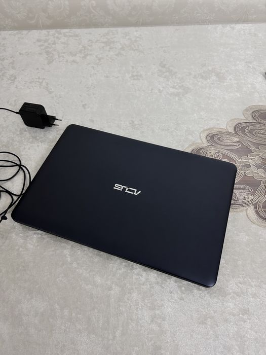 Ноутбук Asus X543U