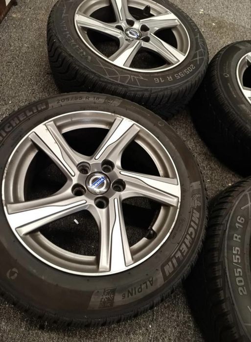 Jante Volvo R-Design V40 205/55/16 Iarnă Dot2022