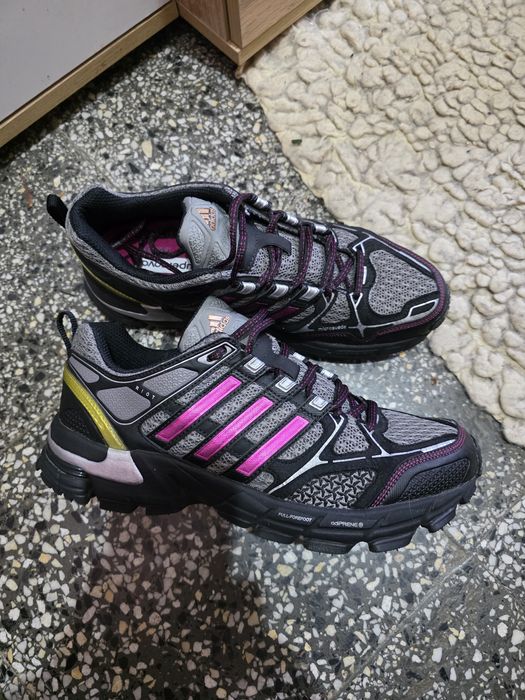 Маратонки  нови ново