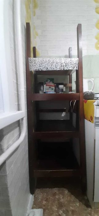 Продаётся кухонный стеллаж