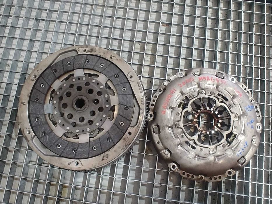 Kit ambreiaj volanta masa dubla 2.0 dci m9rg832 173 cp nissan qashqai j10 euro 4 8200907206