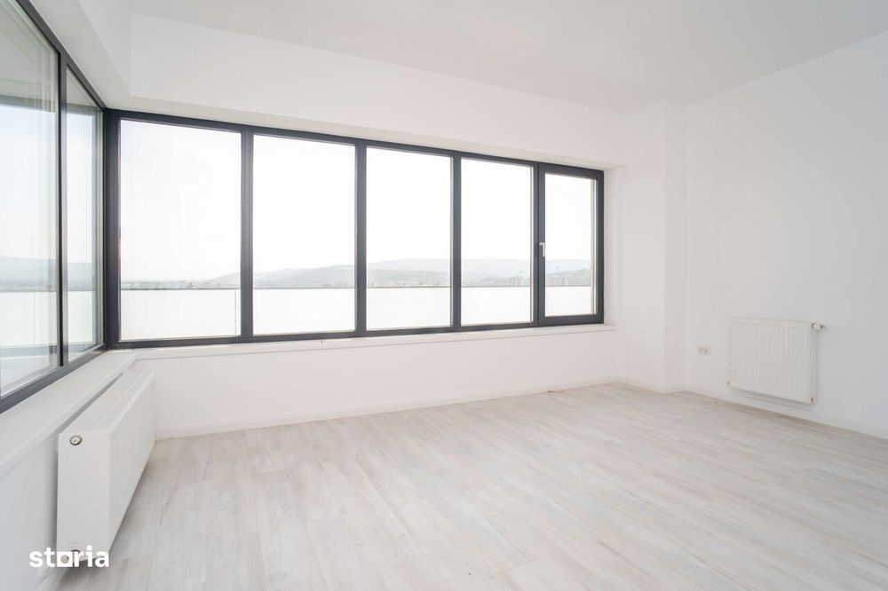 Apartament 2 camere, decomandat, 1 km de Palas