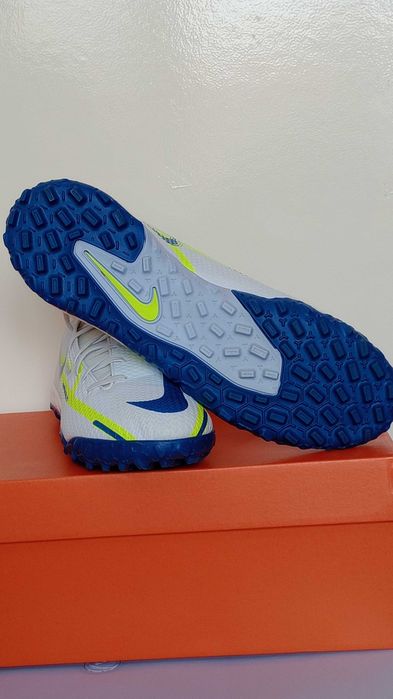 Стоножки за изкуствена трева Nike Phantom GT Academy DF Astro Turf Trainers, 44.5