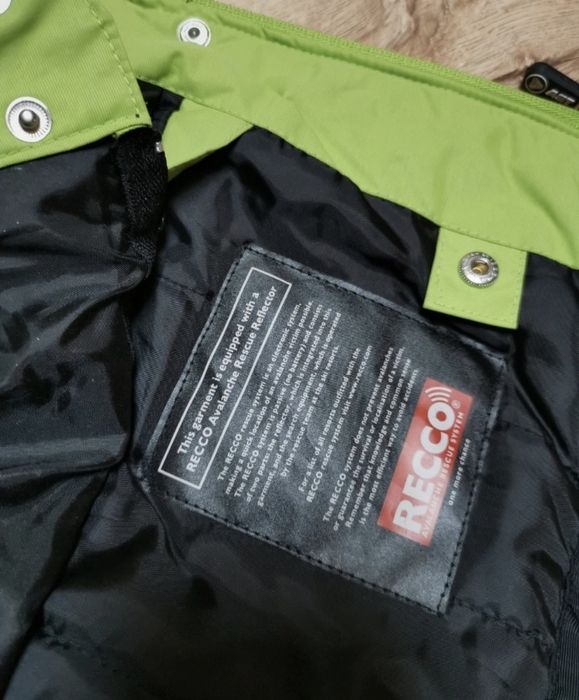 Geaca ski AST cu sistem RECCO