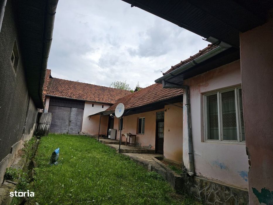 Casa de vacanta cu 4 camere in localitatea Izbuc, judetul Bihor
