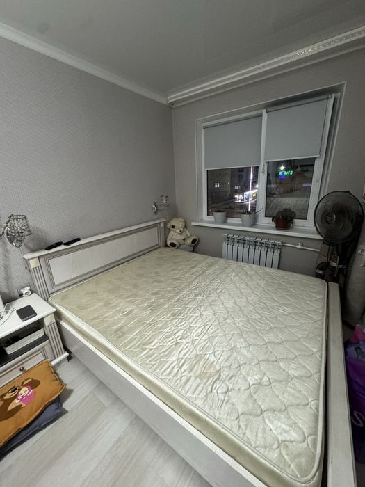 Светлая кровать