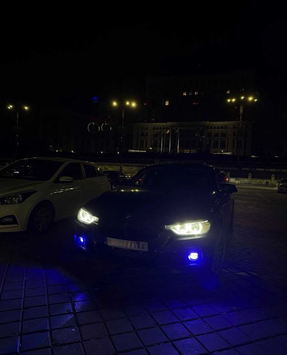 Proiectoare ceață albastre BMW F30 - Seria 3 (Tuning / Drift / Expoziții)