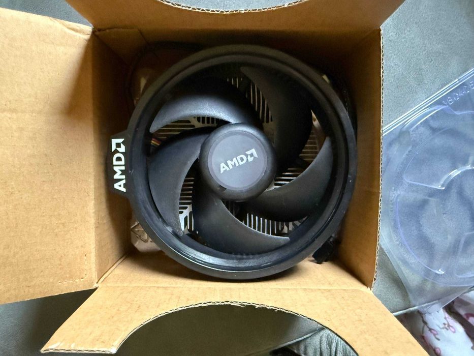 AMD original cooler (yangi)