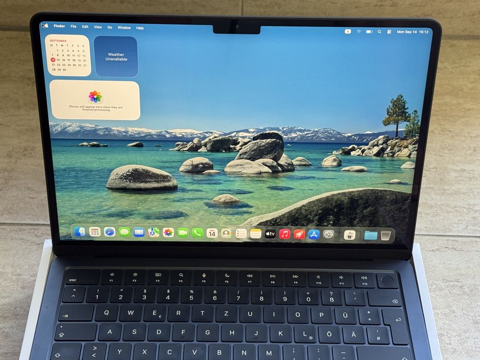 Apple MacBook Air 13” / M3 Chip / 2024 / 8GB RAM / 256GB SSD / Retina Display / A3113