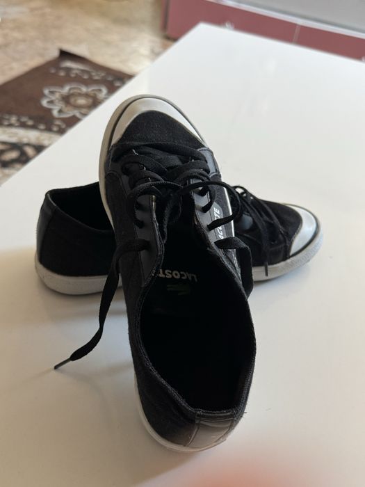 Кецове на lacoste