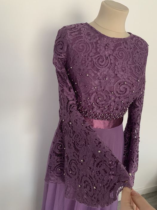 Rochie lungă cu perle