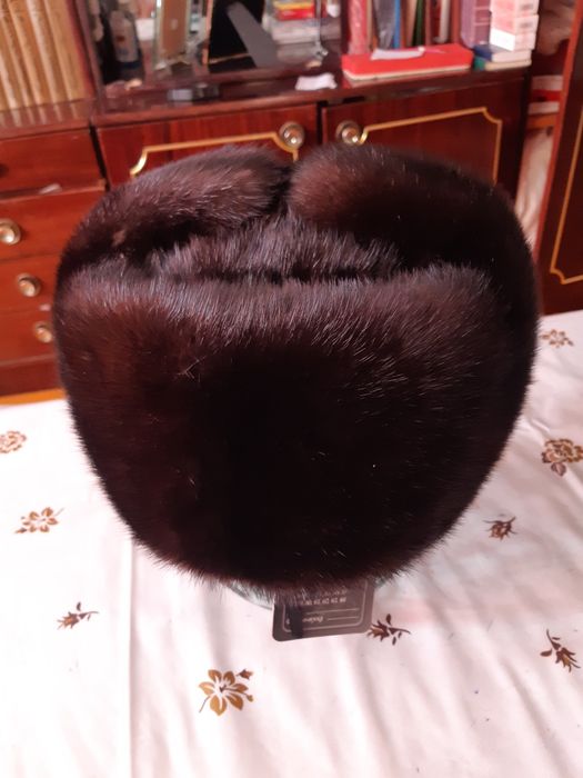 Норковая шапка..