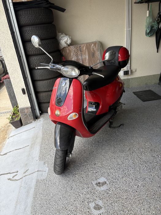 Piaggio vespa et 4 an 2001