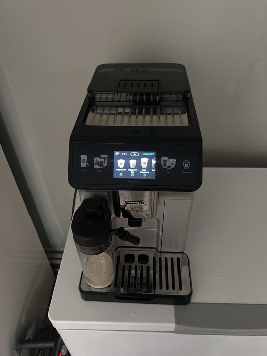 Кофемашина DELONGHI Eletta Ultra