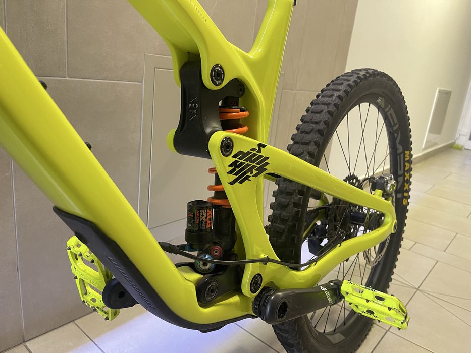 Propain Spindrift CF 4/ Fox Kashima 38 (Bicicleta enduro mtb downhill)