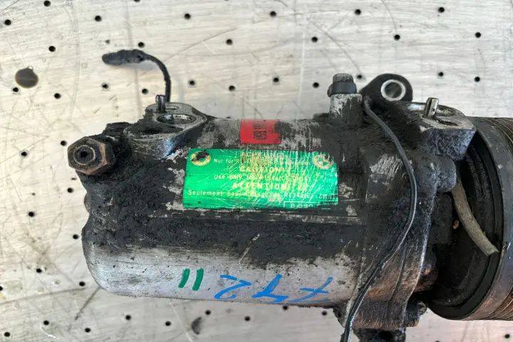 Compresor AC BMW Seria 3 1999 320d MT (136 hp)