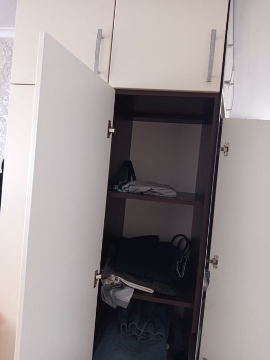 Продам шкаф угловой