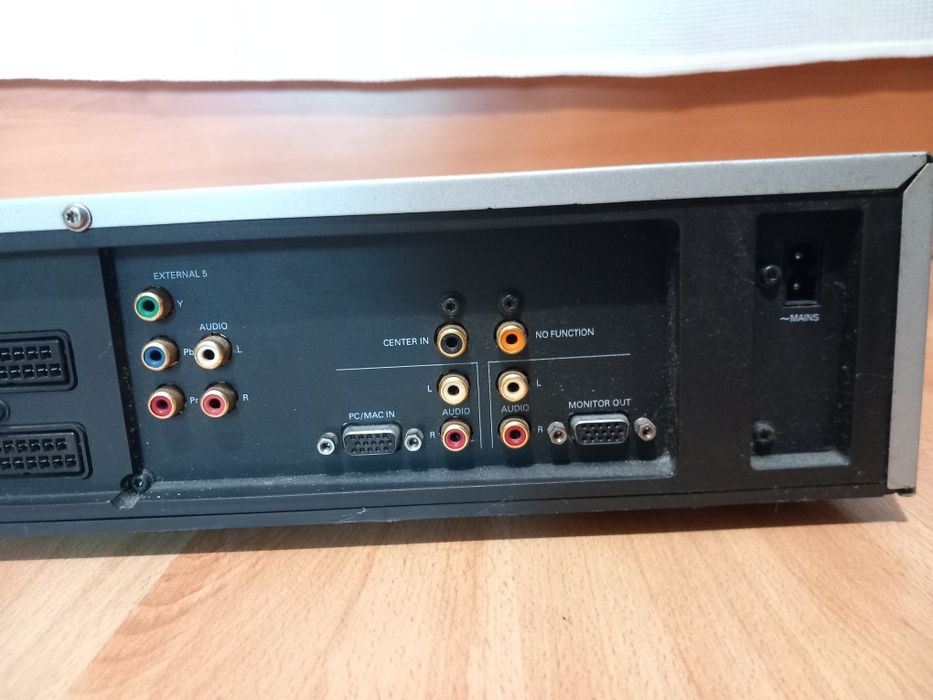Външен медиен тунер Philips MatchLine Flat TV FTR9955 за части