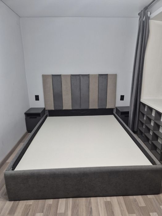 двухспальная кровать