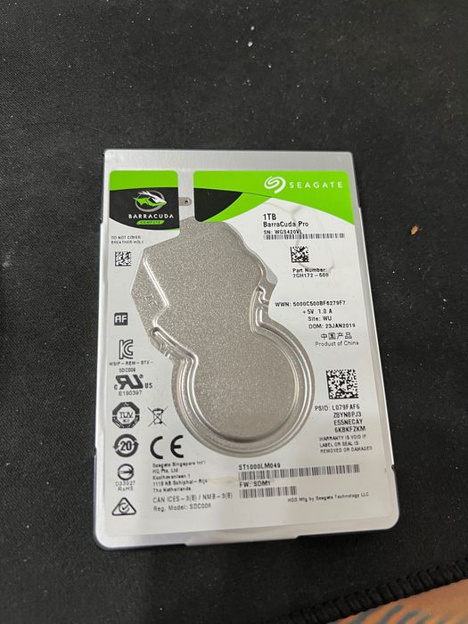 Продам HDD 1TB 2,5 от Seagate