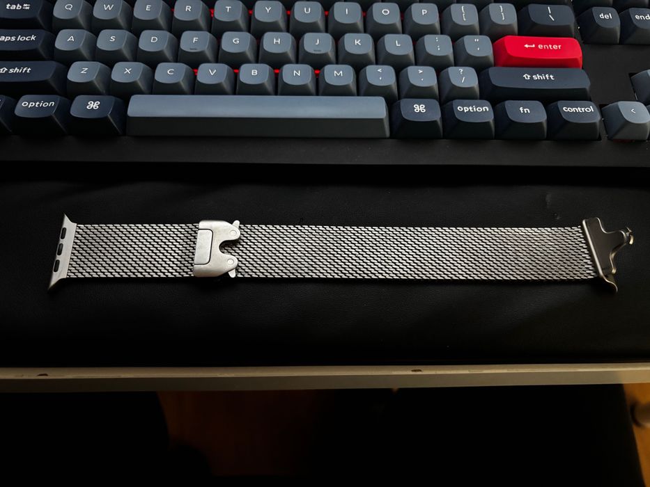 Bratara Apple Watch Milanese Loop Titan Marime M bratara Milanese Loop