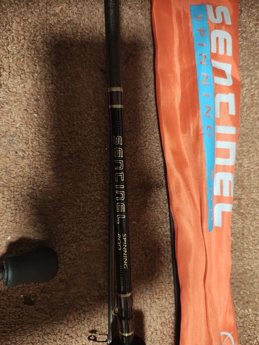 Спиннинг + катушка в отличном состоянии