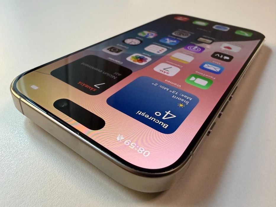  Apple / iPhone 16 Pro 128 Gb / Natural / 92% Acumulator