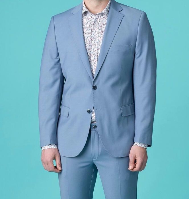 Мъжки костюм Lazarini Royal colour светло син