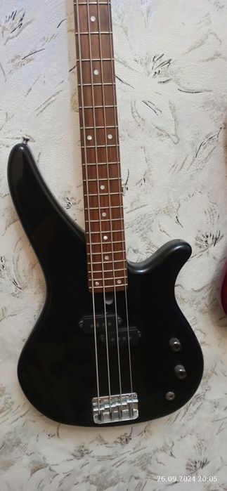 Продам бас-гитару YAMAHA TRBX174 Black