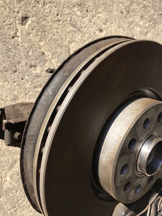 Предни спирачки Ауди А3 2.0 ТФСИ 200кс,Audi A3 TFSI