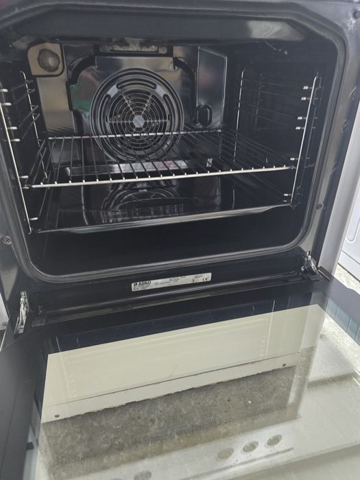 Готварска печка стъклокерамика Asko/Gorenje 71 литра