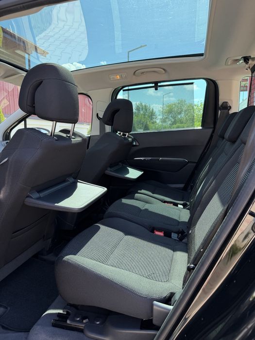 Peugeot 5008 2.0 HDI 2011