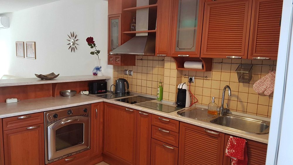 Дава се под наем Тристаен апартамент в Варна, Спортна зала - 86 кв.м за 700 € - Снимка #17