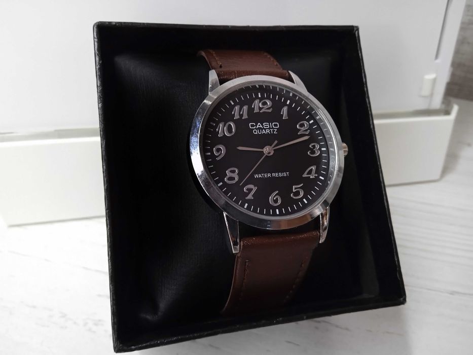 Часы мужские наручные