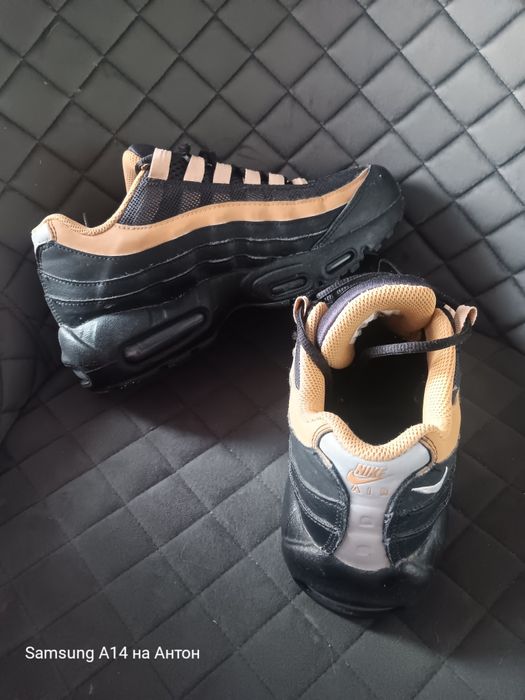 NIKE Air MAX 95 Black Elemental Gold