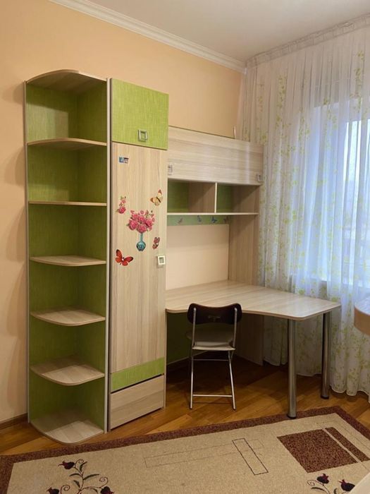 Детский гарнитур с двухярусной кроватью