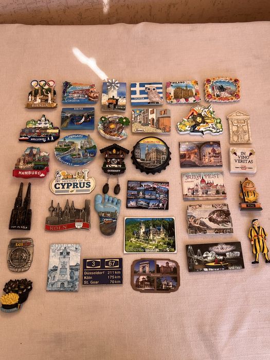 Продавам колекция магнити от Европа
