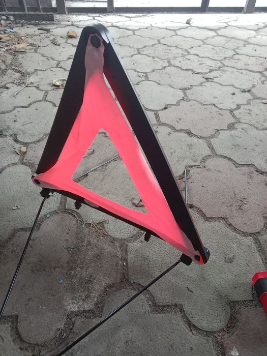 Аварейный знаккк н