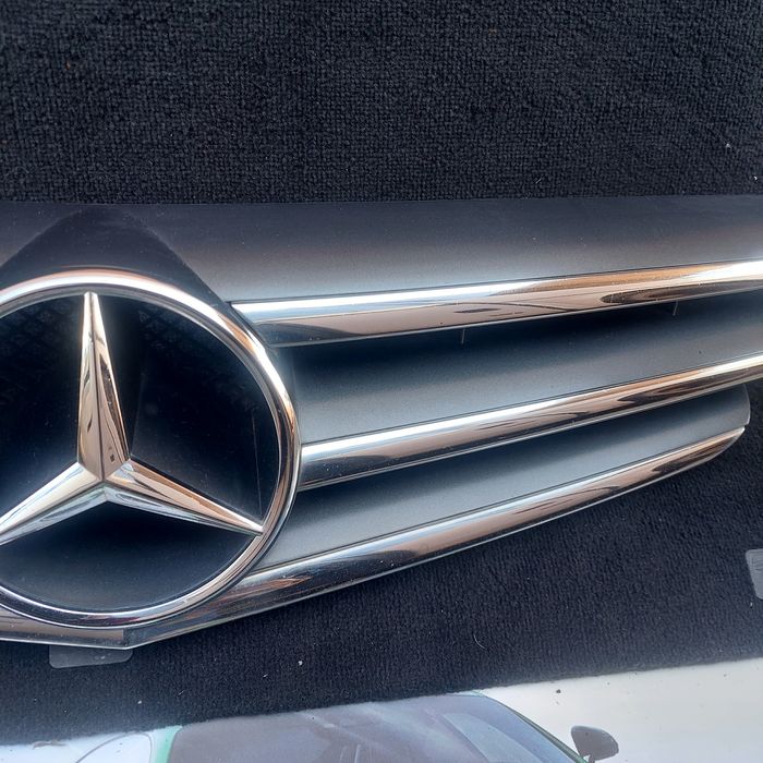 Предна декоративна решетка за Мерцедес Цлц