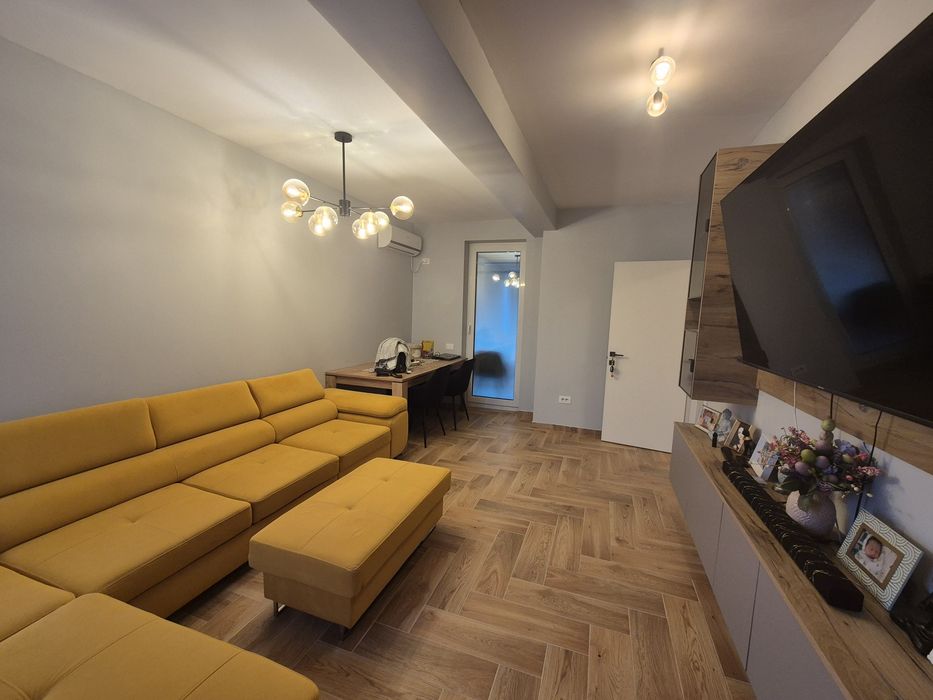 Persoana fizica - vand apartament 1 camera + loc de parcare inlcus! 87.000 EURO