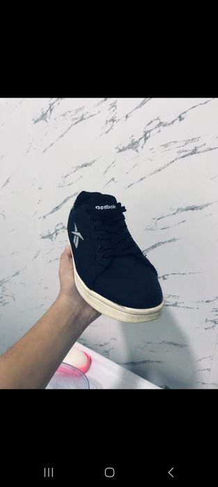 Красовка бренд Rebook