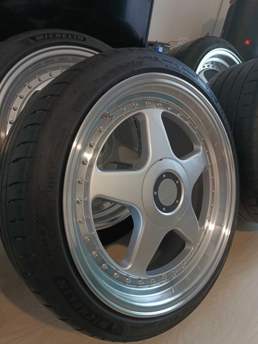 Vând un set de jante cu anvelope O.Z. Futura r18. 5×112/5×120