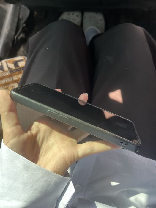 Oppo A52 в хорошем состоянии