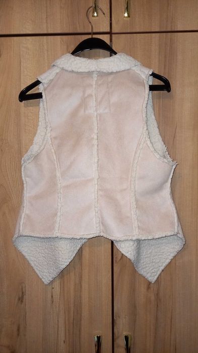 Дамски елек от кожа